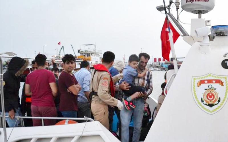 Ege'de 740 göçmen kurtarıldı