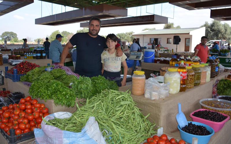 Torbalı köylü pazarı açıldı