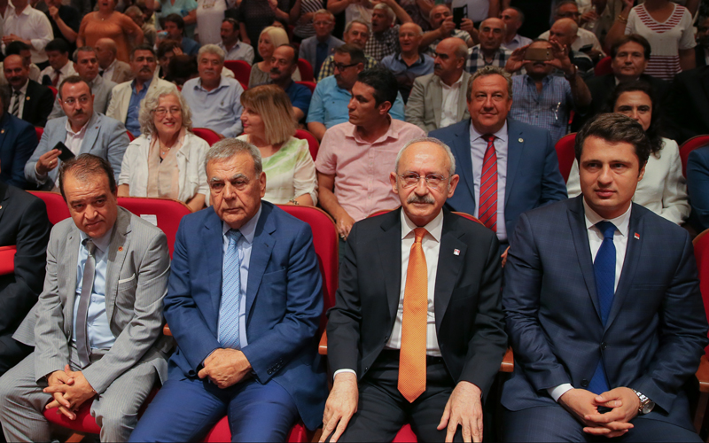 CHP lideri Kemal Kılıçdaroğlu İzmir'de