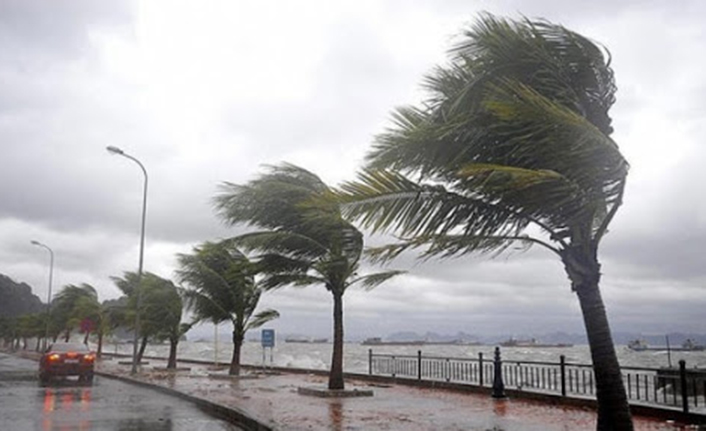 Meteorolojiden İzmir için fırtına uyarısı yapıldı