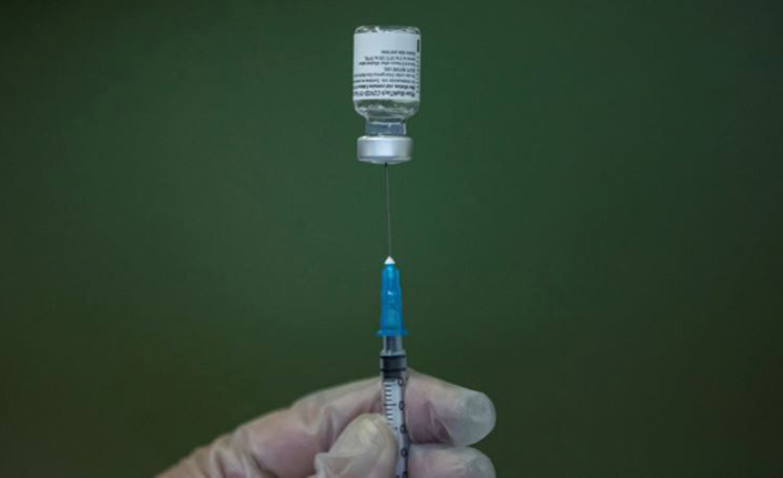 İsrail'den üçüncü doz Covid-19 aşısı kararı