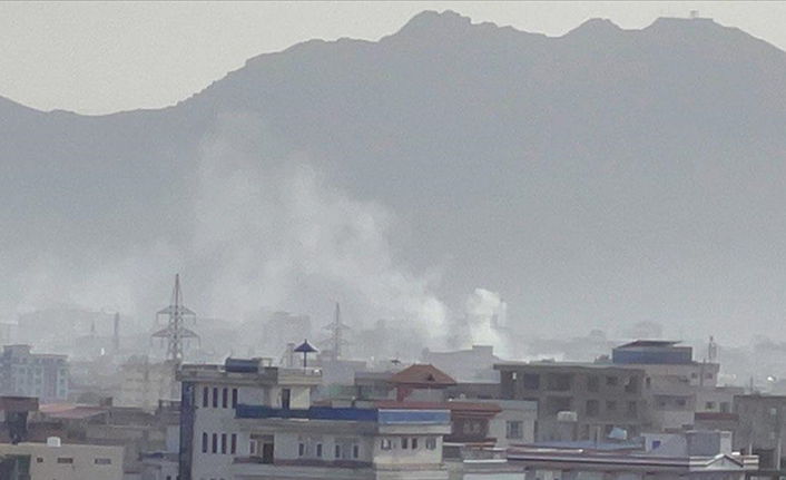 Kabil’deki havalimanı yakınlarına 5 roket düştü
