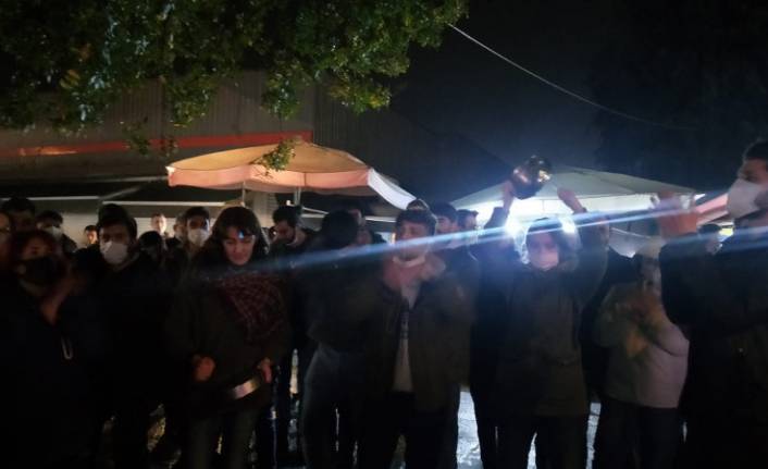 İzmir'de 'Hükümet istifa' eylemi