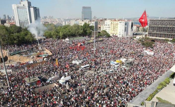 İzmir Barosu'ndan Gezi için eylem çağrısı