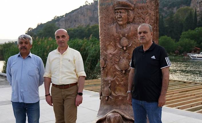 'Carettaların annesi Kaptan June', anısına çevre anıtı yapıldı
