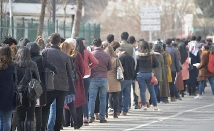 DİSK-AR: Geniş tanımlı işsiz sayısı 8,5 milyon kişi
